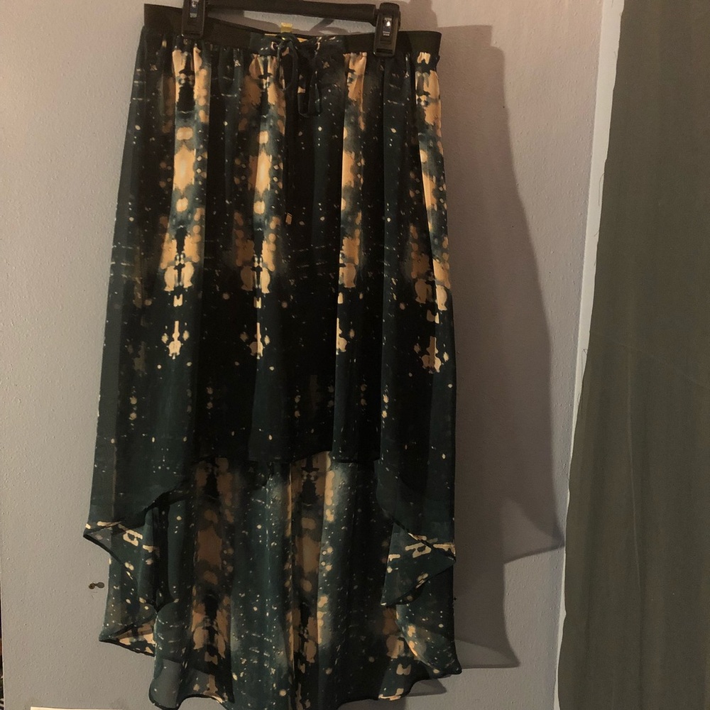 Hi-Lo Flowy Skirt